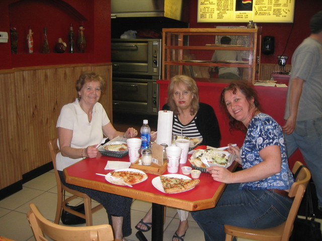 HANA'S BIRTHDAY AT WESTSHORE PIZZA IMG_3794.JPG