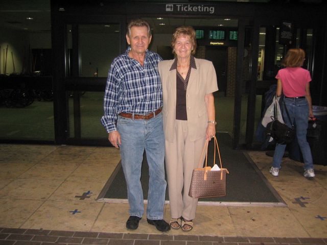 Tampa Airport 9-16-06 4:44 AM IMG_4207.JPG