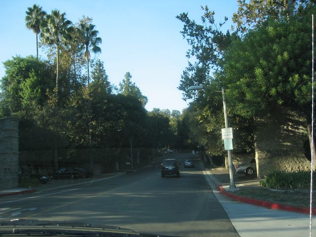Hillcrest Road and Doheny Road IMG_4348.JPG