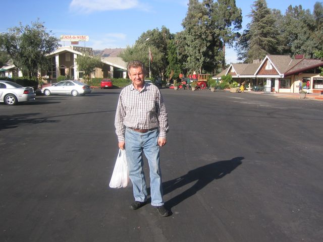 Shopping at Casa de Fruta IMG_4413.JPG