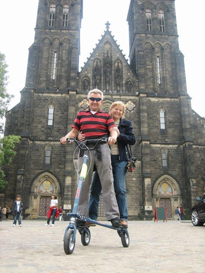 2-9/28/11 Having fun with my wife IMG 4685