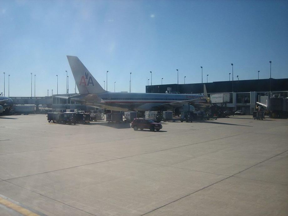 10/24/11 Chicago Airport IMG 5059