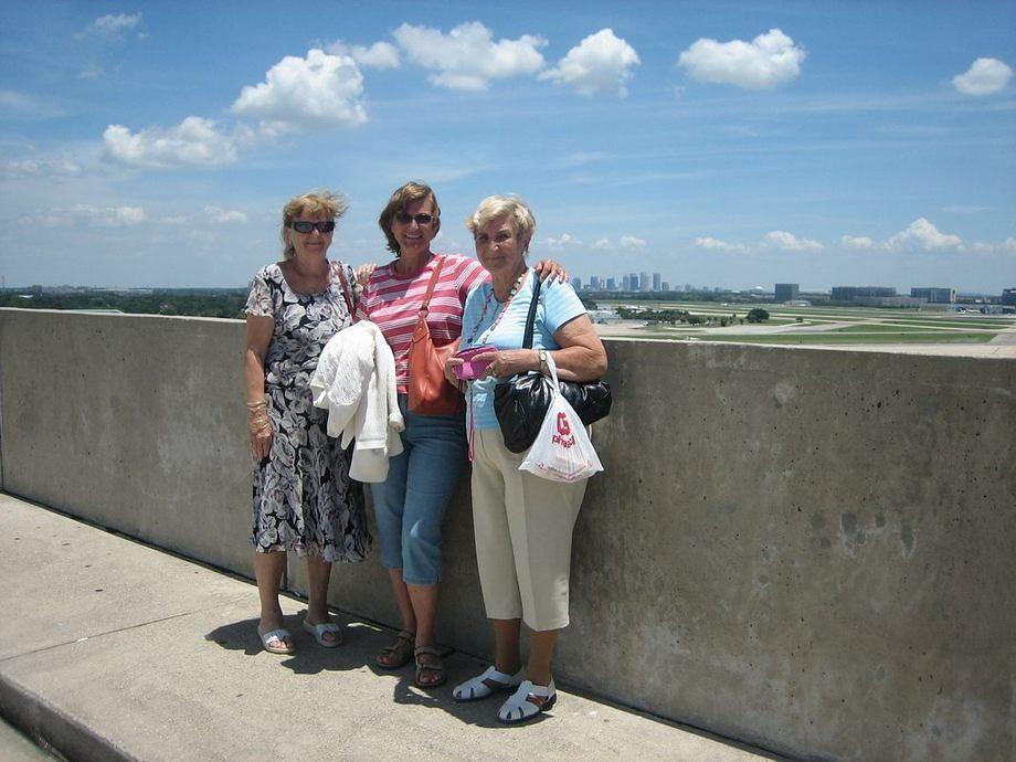 7/20/11 Back to California..Tampa airport IMG 4005