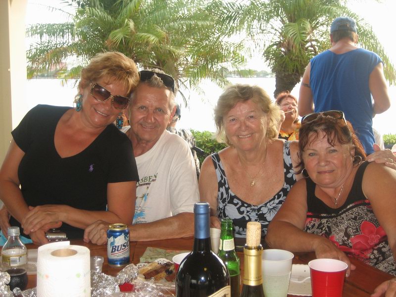 Gabina,Tonik,Gina a Jarka...IMG 5602