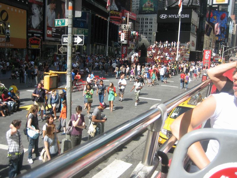 Going to take a Downtown tour with an open bus  IMG 5863