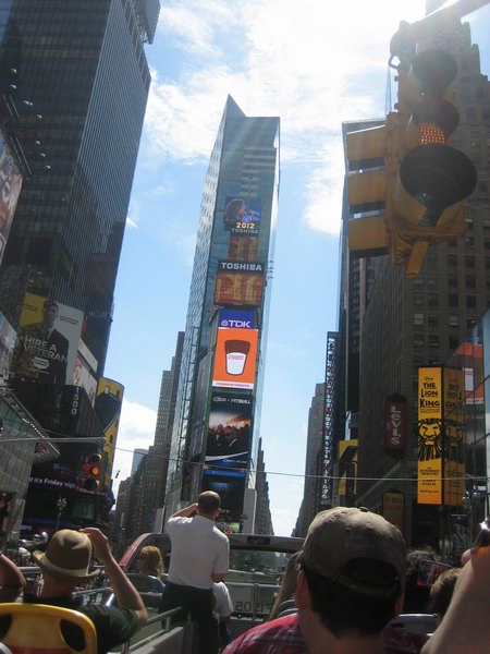Time Square Apple Building  IMG 5864