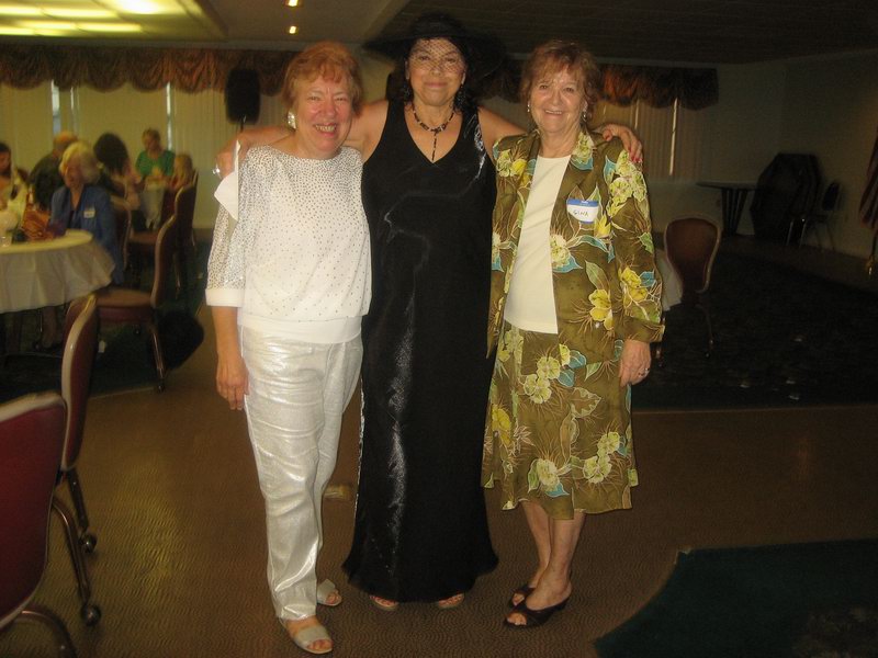 Cora,Gerri , Gina( an Gerry's Wedding)    IMG 6777