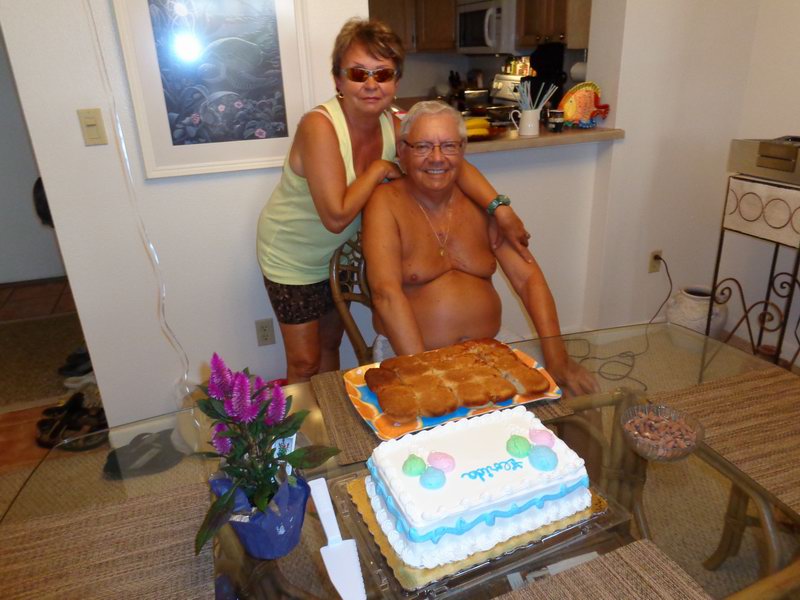 Vladka Buchta, upekla pro me buchty!!!! Moc dobre!!!!Dekuji...DSC00180