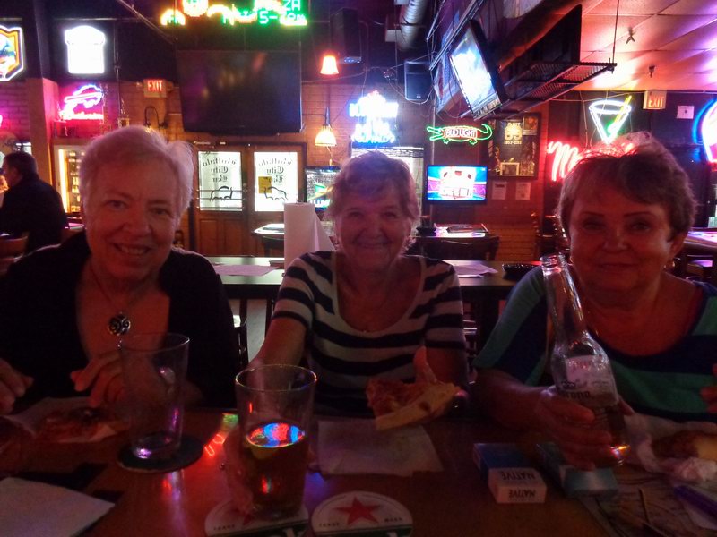In the Bar...Beer and free pizza ...DSC00753