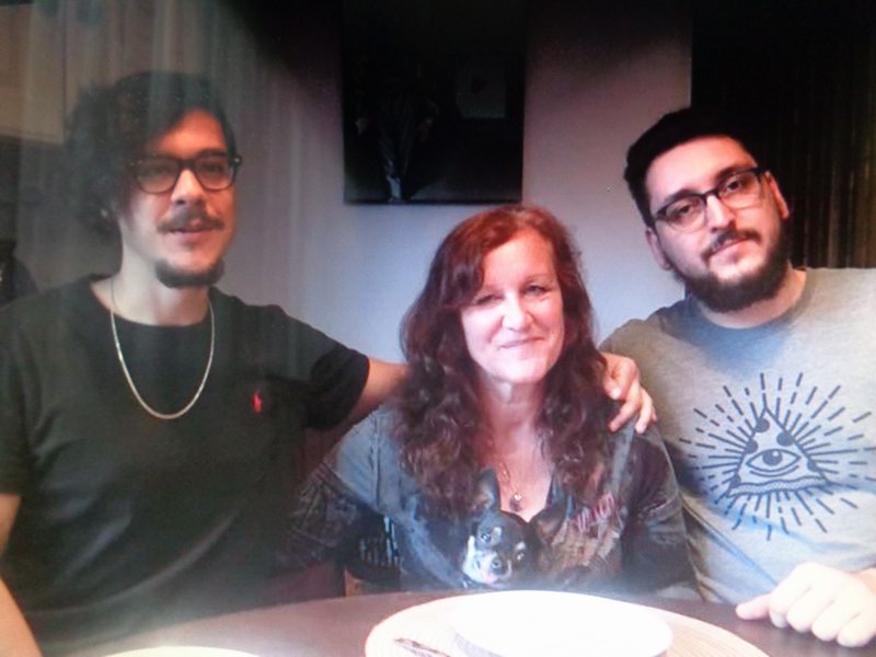 Nase mla holcicka a vnoucatka..Tady clovek vidi,jak je stary.. DSC07815