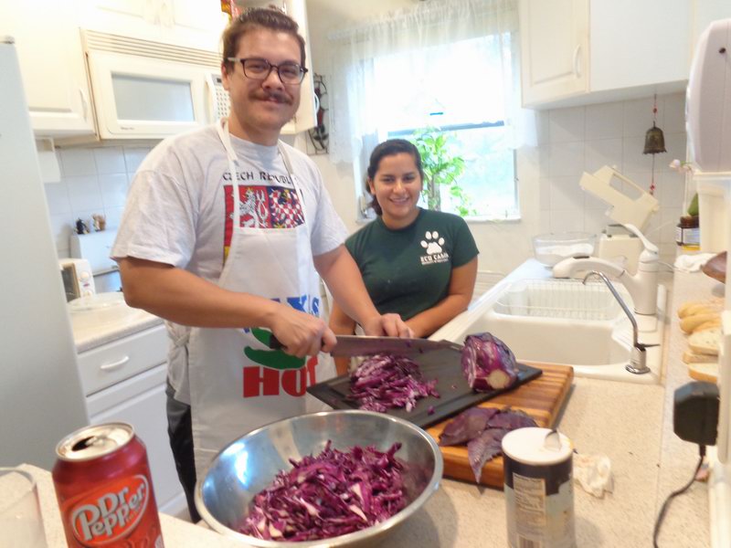 Skola vareni :::Joshua a Amada  u babicky .DSC07994