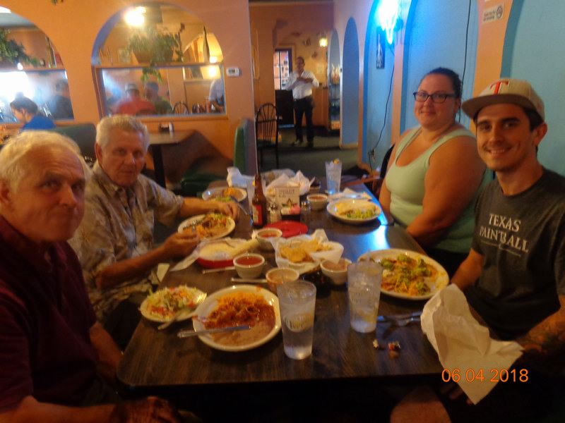 Lunch in Stephenville,TX DSC08982