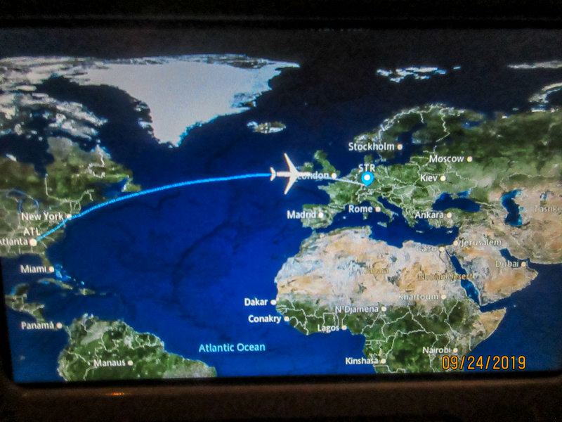 Konecne, skoro 10 hodin Atlanta do Stuttgartu...20190925053457 6163
