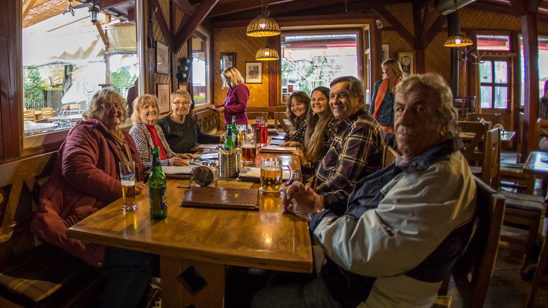 Bezva jidlo a pivecko!!   20191004112939 5434