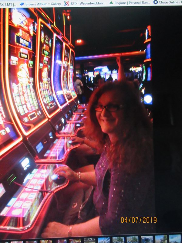 Hanicka take jednou v kasinu!!!  IMG 0149