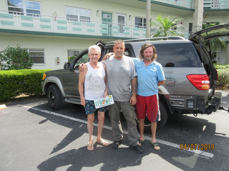 Tak  Kluci odvezou zabku na dily!! IMG 0160