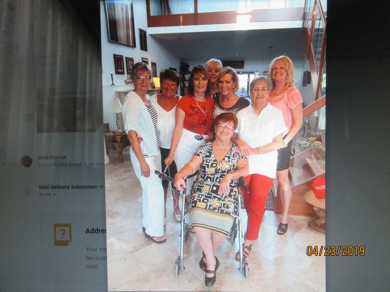 Kralovna Anna a kamaradky...IMG 0190