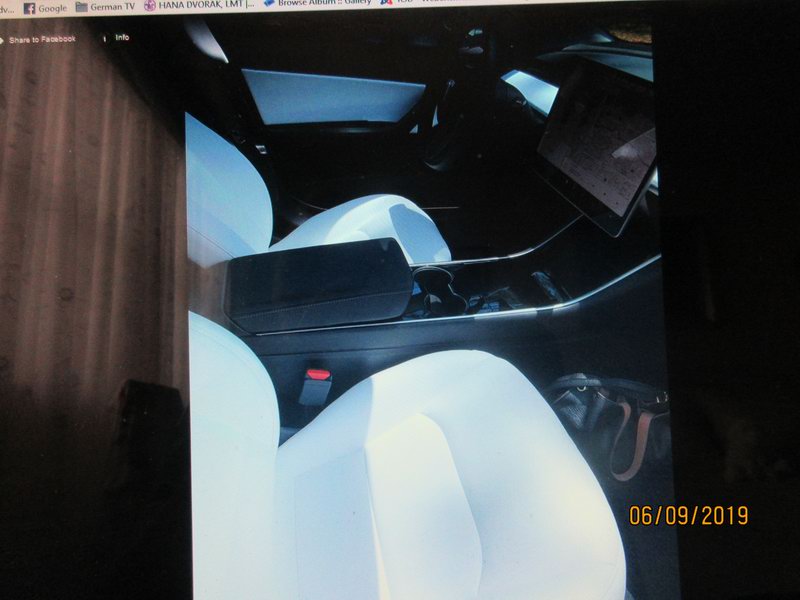 White seats IMG 0249