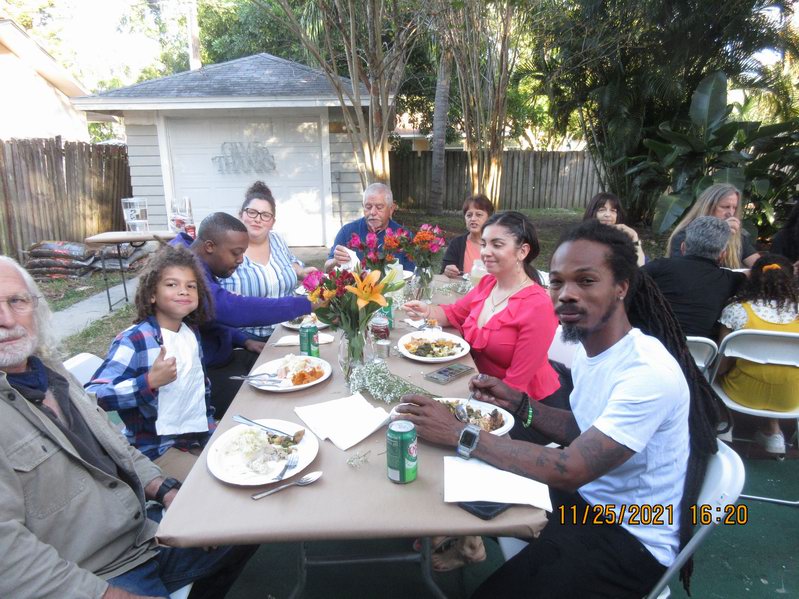 IMG 1116  25 Listopad    Thanksgiving Day a Joshua 29 narozeniny.