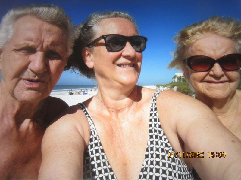 Indian Shores water 70°F 21°C