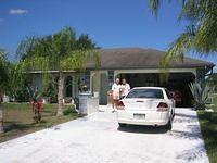 OUR CAR STAYED HERE AT OUR FRIENDS WALTER & CHRISTINE IN PUNTA GORDA, FL IMG_0631.JPG