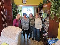 Moji zlati pribuzni, dali nam plno susenych  HUB  a ruzne dobre veci pro Risu...20191008140007 6362